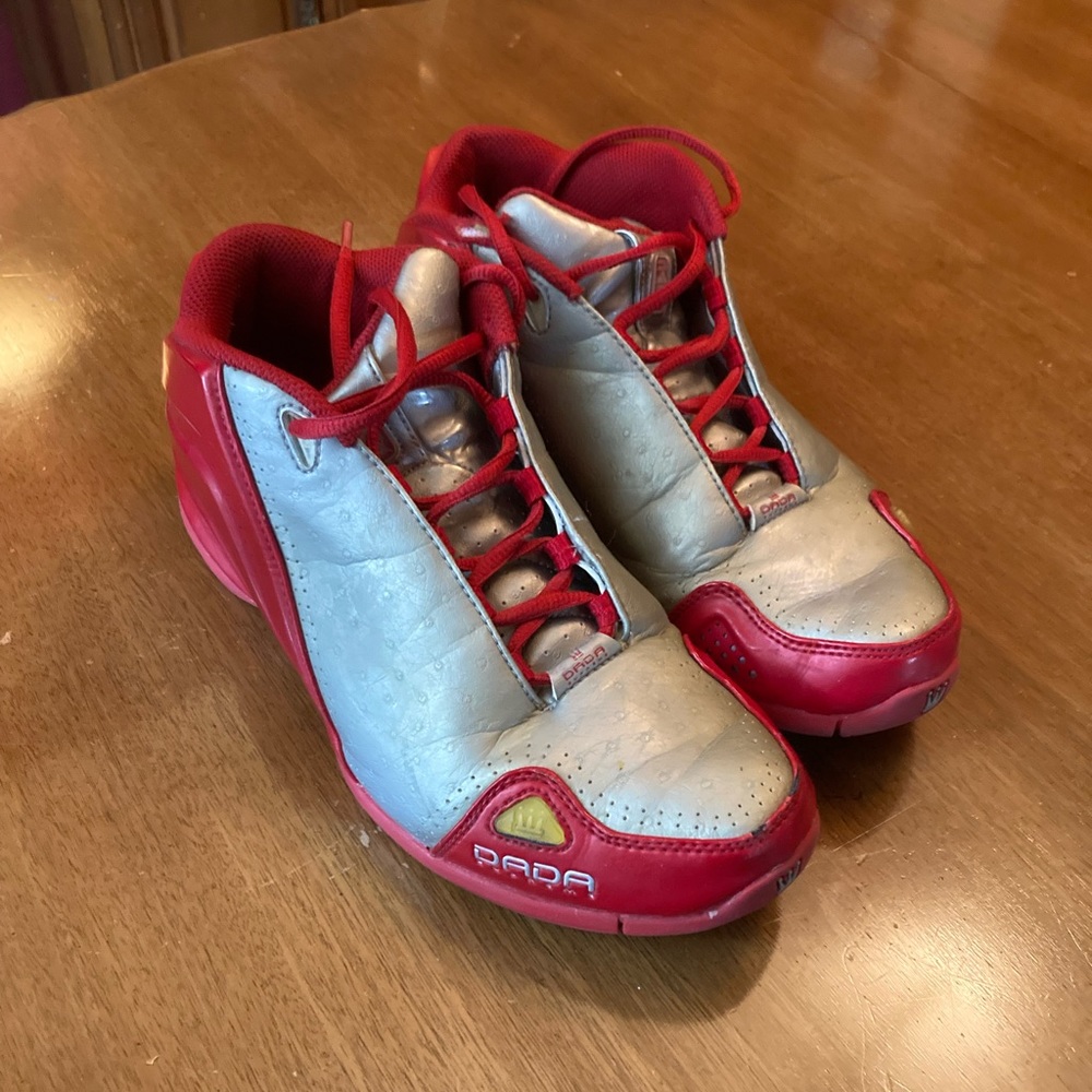 Dada Gotham Supreme Red/Silver basketball shoes
